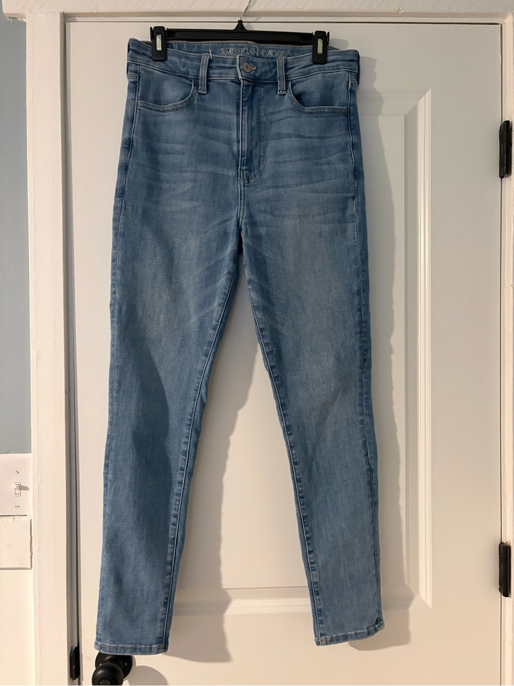 American Eagle Outfitters Light Wash Super High-Rise Jegging Size 12